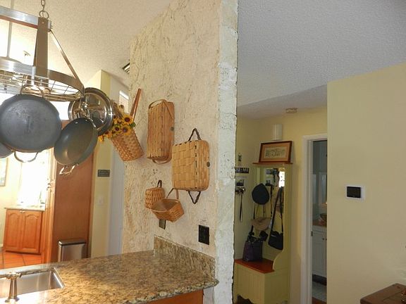 Kitchen/stone wall