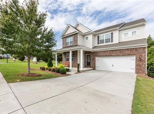 14140 Green Birch Dr, Pineville, NC 28134