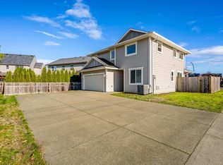 499 Torrence Rd, Comox, BC V9M 3G7