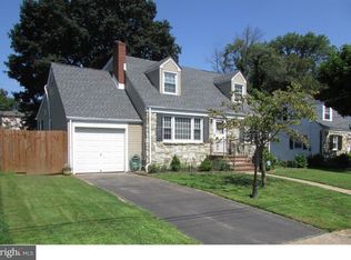 25 Patton Dr, Ewing, NJ 08618