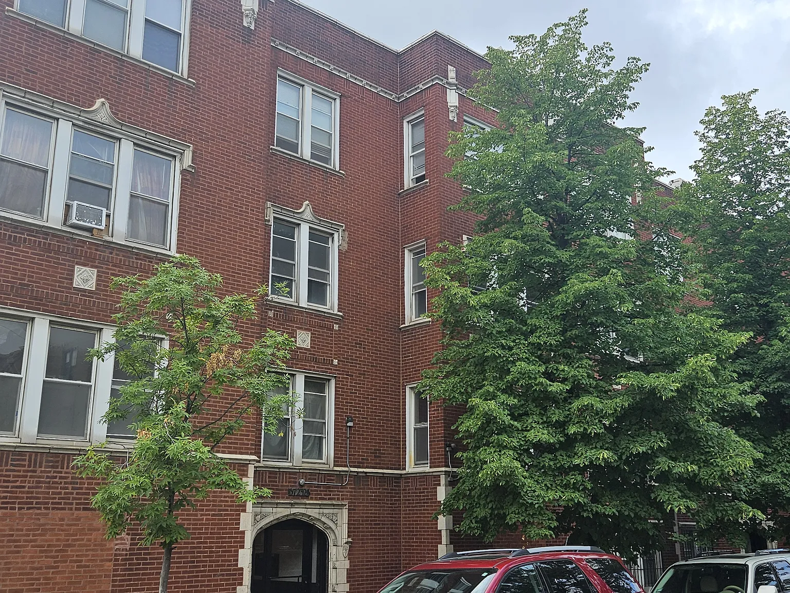 5735 W Washington — Photo 1