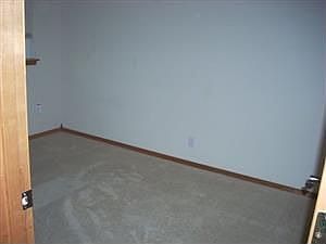 3rd image of 382 SE Ely St