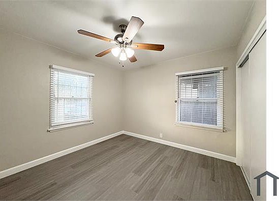1st image of 1922 Locust Ave #4