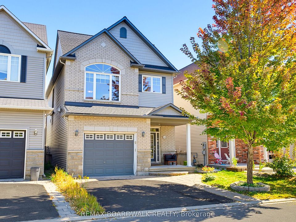1st image of 210 Broxburn Cres
