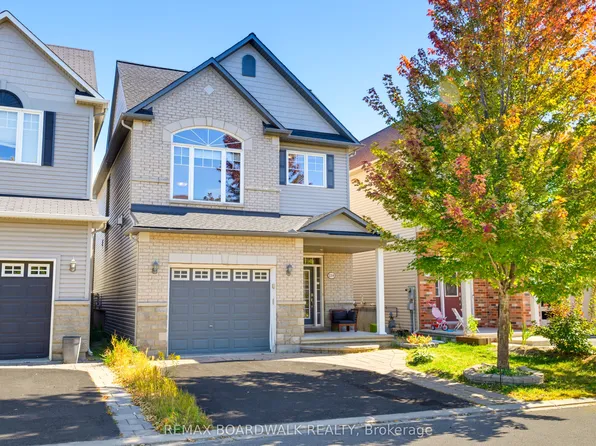 210 Broxburn Cres, Ottawa, ON K2J 0N7