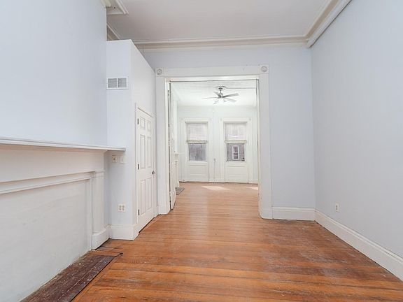 5th image of 908 Fawn St Floor 1