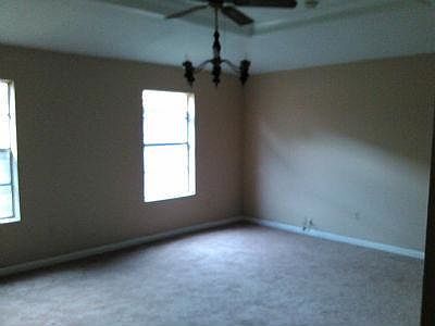 3rd image of 1610 Shirley Cir