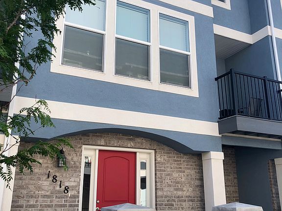 2nd image of 1818 W Dalmeny Way