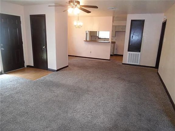 3rd image of 2 Summerton Dr #379