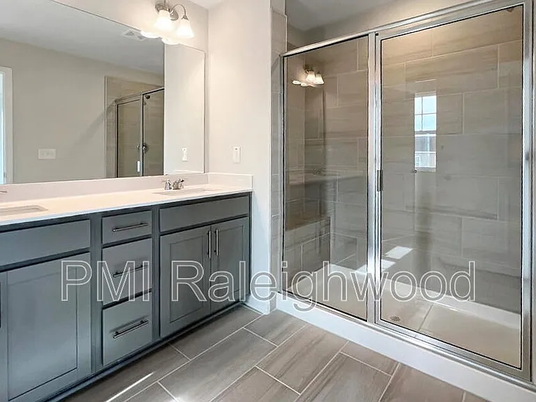 5028 Arkose Dr — Photo 11