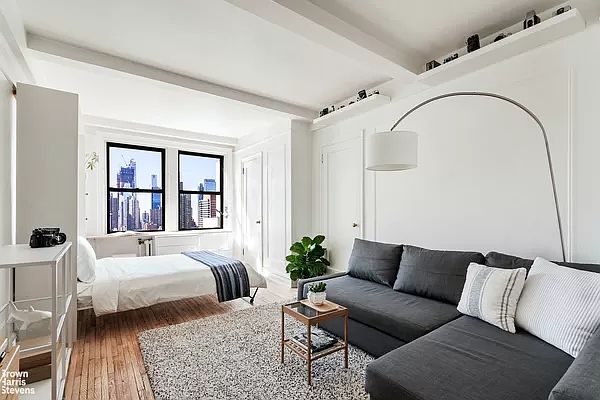 1st image of 457 W 57th St #1403