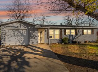 1001 Altamont Dr, Fort Worth, TX 76106