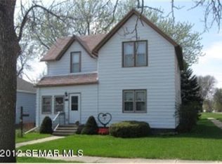 411 State St, Bricelyn, MN 56014