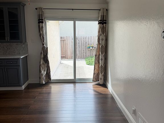 5th image of 5159 Silver Reef Dr