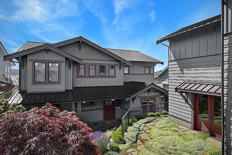 For Sale: 1926 Day Island Blvd. W., University Place, Wa 98466