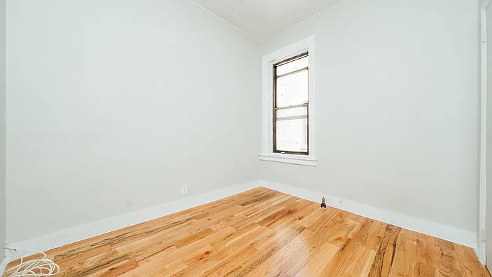 Rented by Nooklyn NYC LLC | media 17