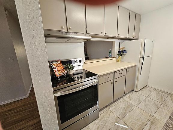 4th image of 1060 Oak Grove Rd APT 37