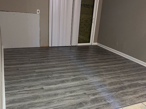 3rd image of 5913 Sutcliff Sq