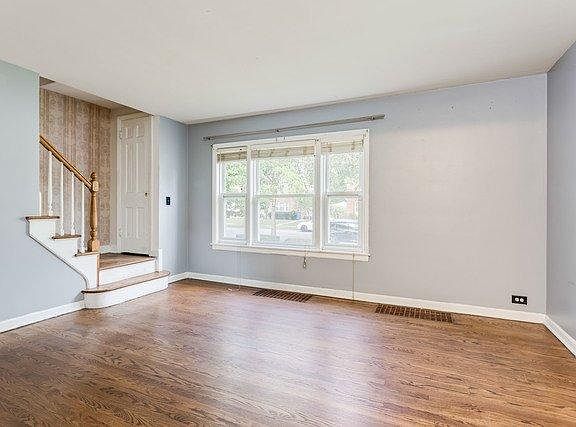 2nd image of 8302 Lawndale Ave