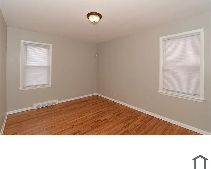 12328 Grannis Rd — Photo 3