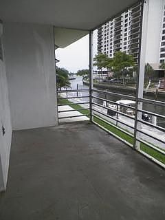 4th image of 1750 NE 115th St APT 205