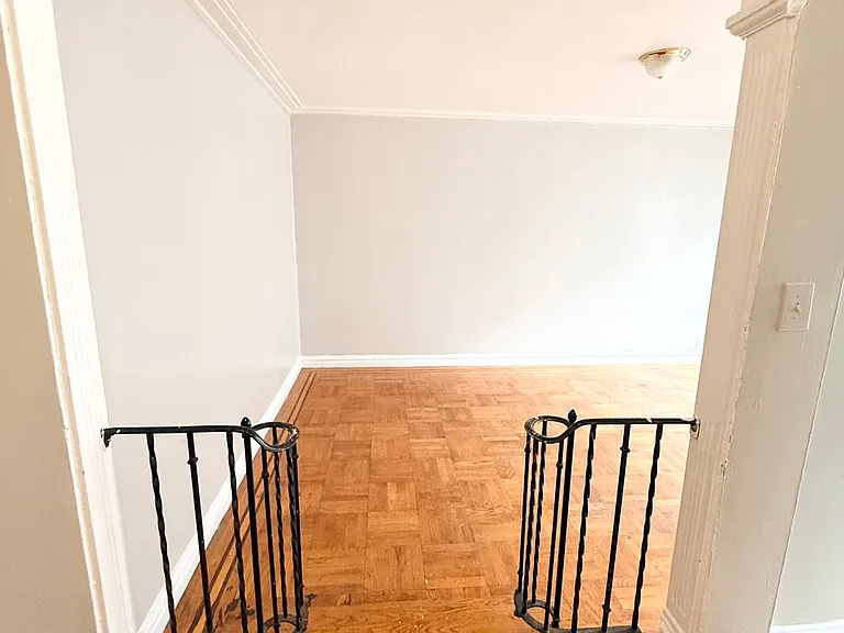 253 E 181st St #4B — Photo 3
