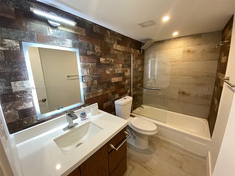 3161 S Ocean Dr #1210 — Photo 12