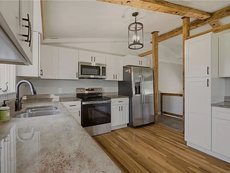 49 Dexter St — Photo 14