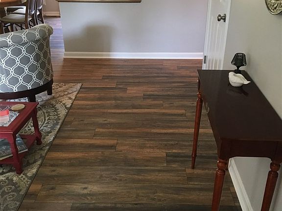 3rd image of 6201 Apple Valley Ct