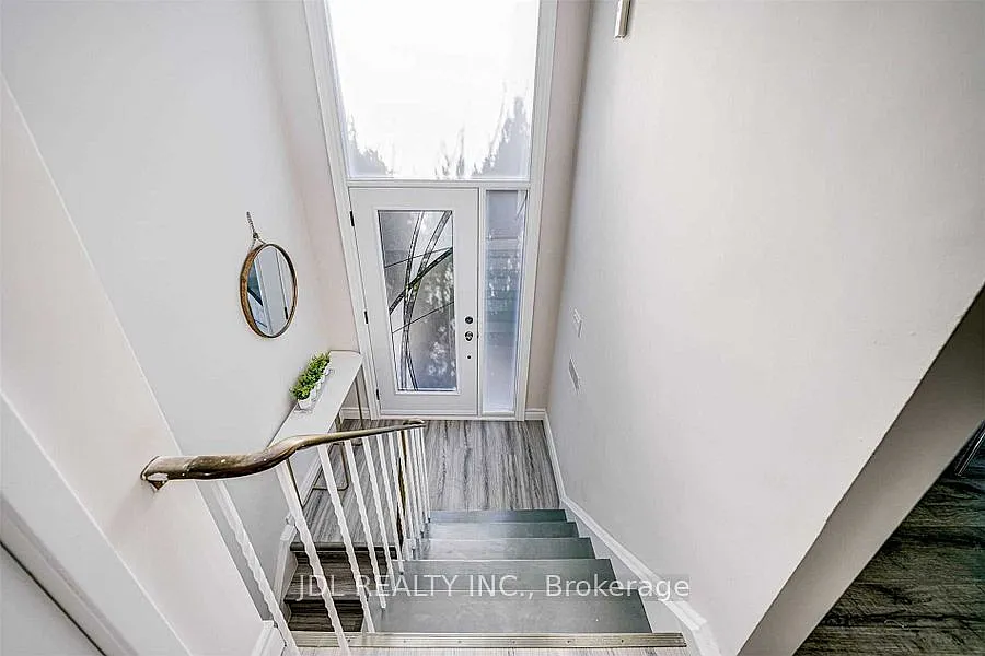 4 bed, $3,100 — Photo 2