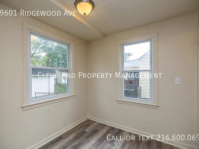 19601 Ridgewood Ave — Photo 13