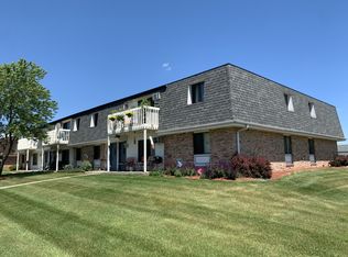505 S River Rd #2BR-UPPER, West Bend, WI 53095