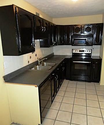 4th image of 3905 Mulberry Ln