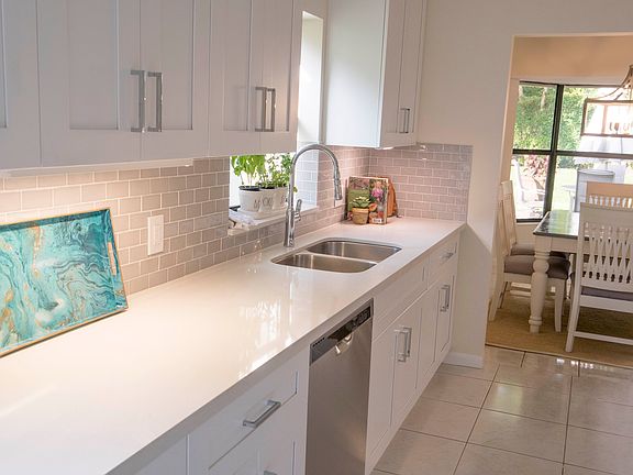 4th image of 4816 Boxwood Cir