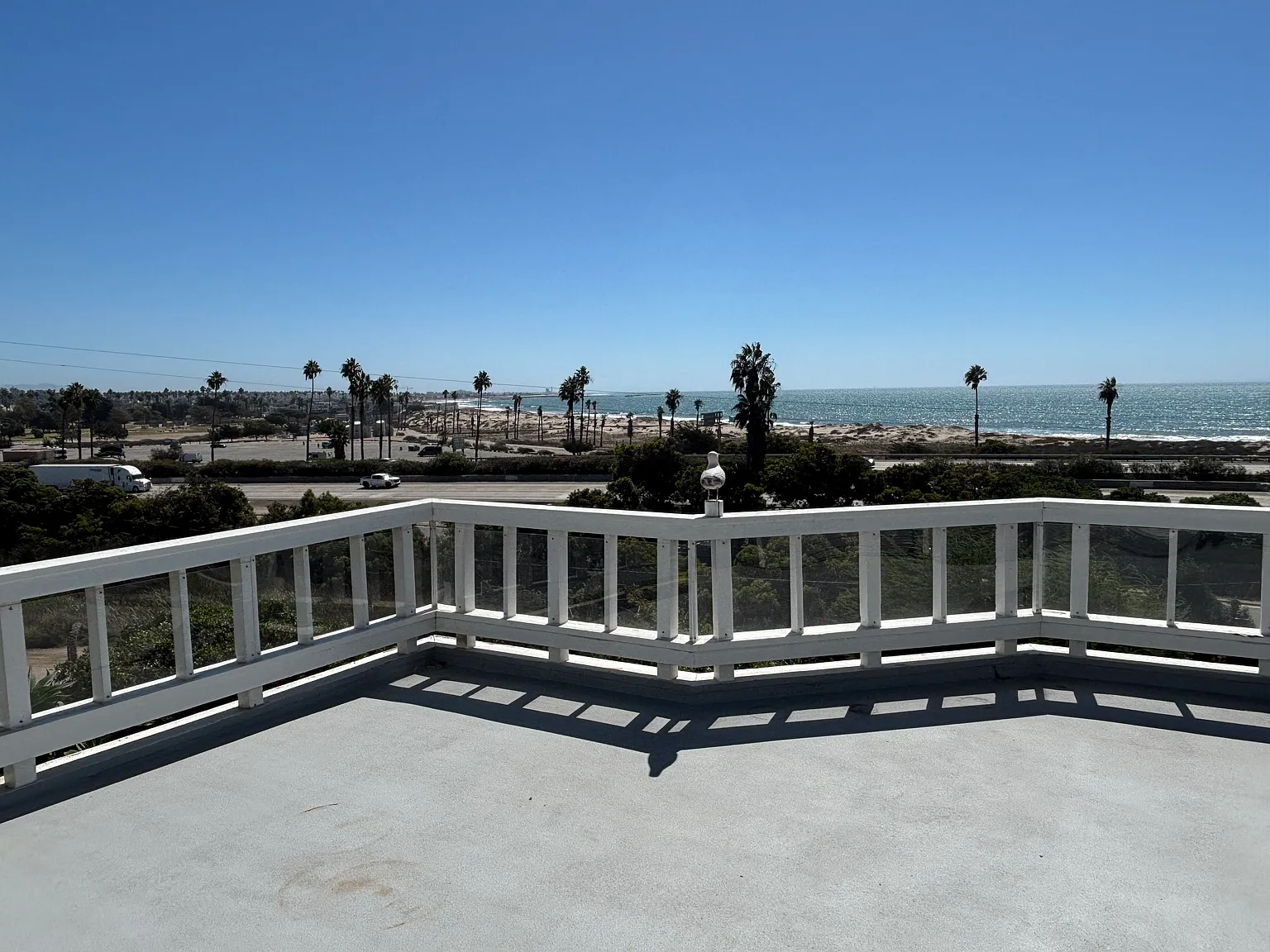 2 bed, 1825 sqft, $4,500 — Photo 4