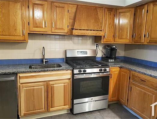 4th image of 3220 Haverford Ave