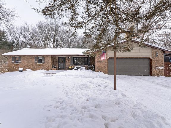 2nd image of 482 Sylvan Dr