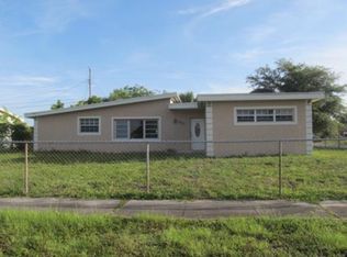 1901 NW 184th St, Miami Gardens, FL 33056