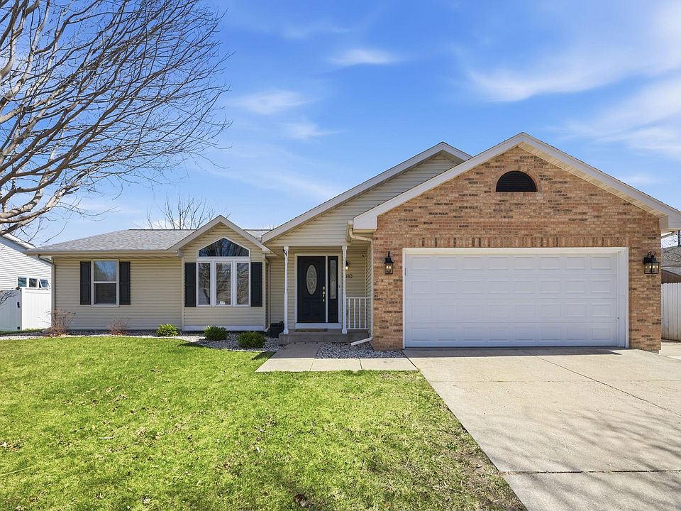 1st image of 1510 N Wuthering Hills Dr