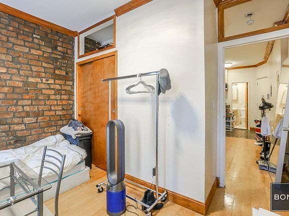 3rd image of 128 Macdougal St APT 3C