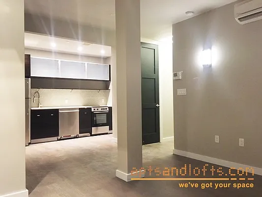 Rented by aptsandlofts.com | media 17