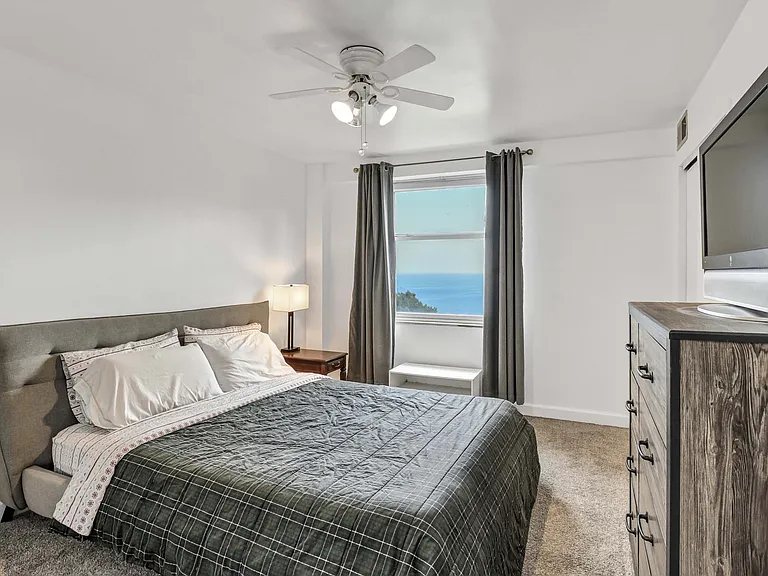 11850 Edgewater Dr #820 — Photo 23