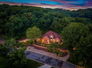 510 E Larkspur Ln, Onalaska, WI 54650