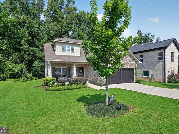 3rd image of 8664 Spivey Village Trl