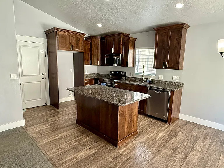 7081 N Hollow View Ct — Photo 3