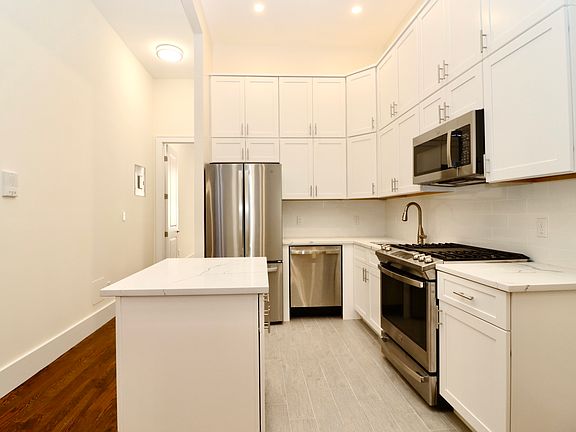 3rd image of 130 W 74th St APT 1A