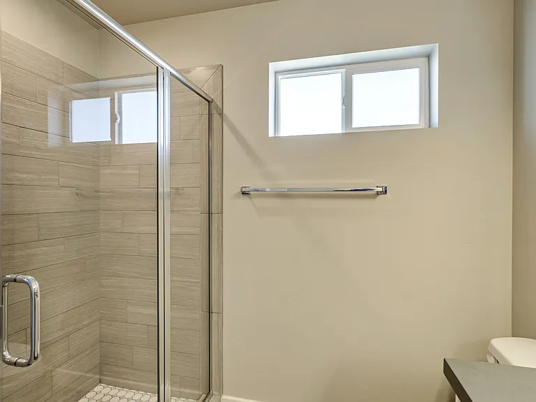 808 S 1710 E — Photo 9