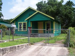 2105 Iowa St, San Antonio, TX 78203