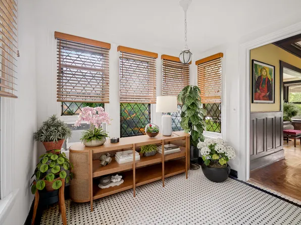 209 Argyle Road image 12 of 34