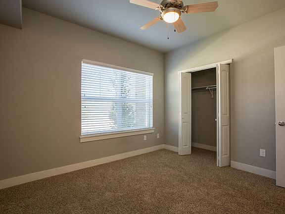 2nd image of 5233 Boardwalk Dr #B-102